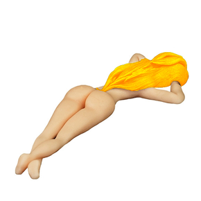 Blondýna ležící na břiše, cukrová figurka, 18 cm, bílá | MAGMART, 18KT B BL