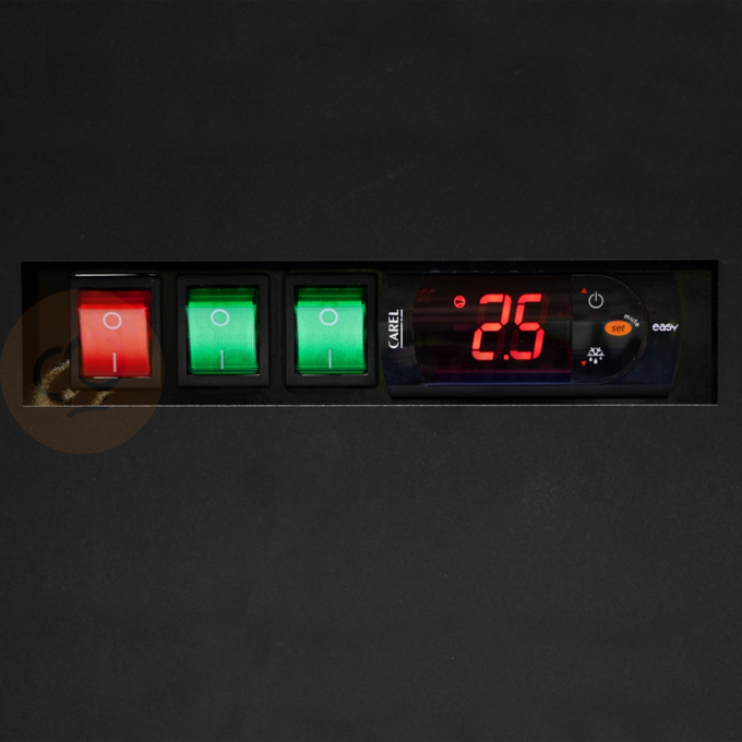 Černá přístěnná chladicí vitrína s bezrámovými skleněnými dveřmi | TEFCOLD, PC1870B
