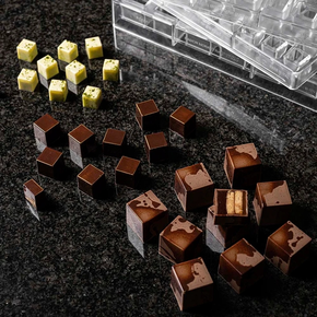 Tritanová forma na pralinky ve tvaru kostky 25 ml | PAVONI, PC5061FR