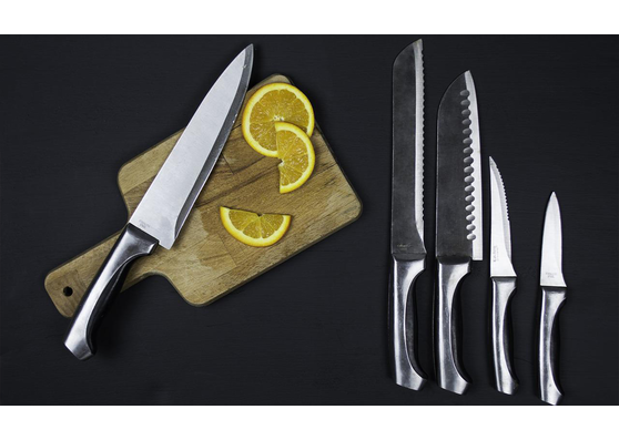Jak uskladnit kuchyňské nože - stojan vs lišta